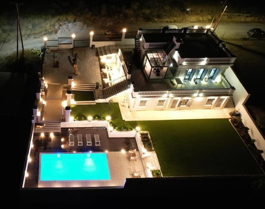 The White House Beach Villa Рафіна Екстер'єр фото